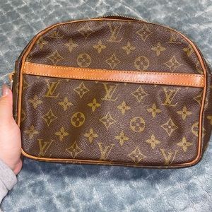 Louis Vuitton old bag no strap